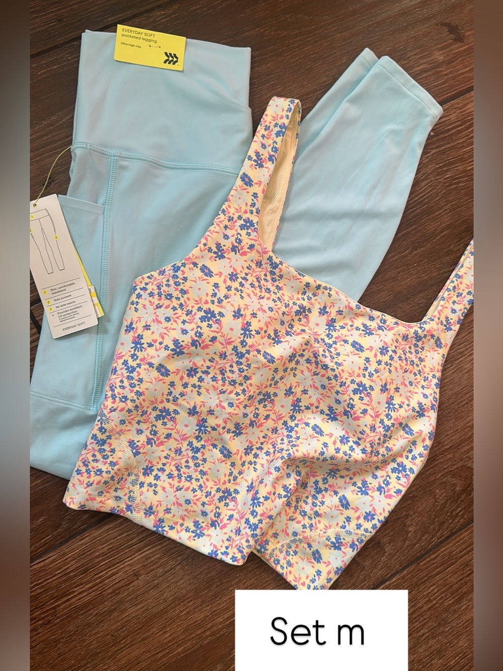 all in motion Light Blue Leggings with Floral Cream Crop Tank